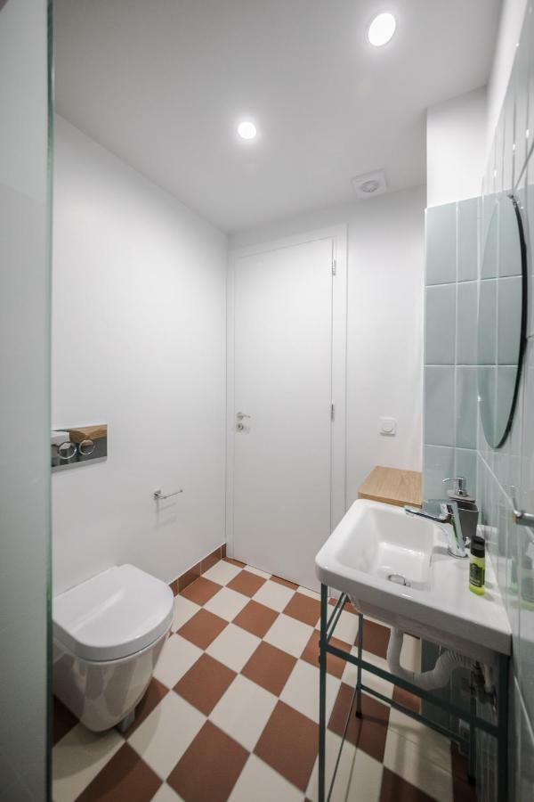 Stylish Studio Apartment - 8F House Kalamata Bagian luar foto